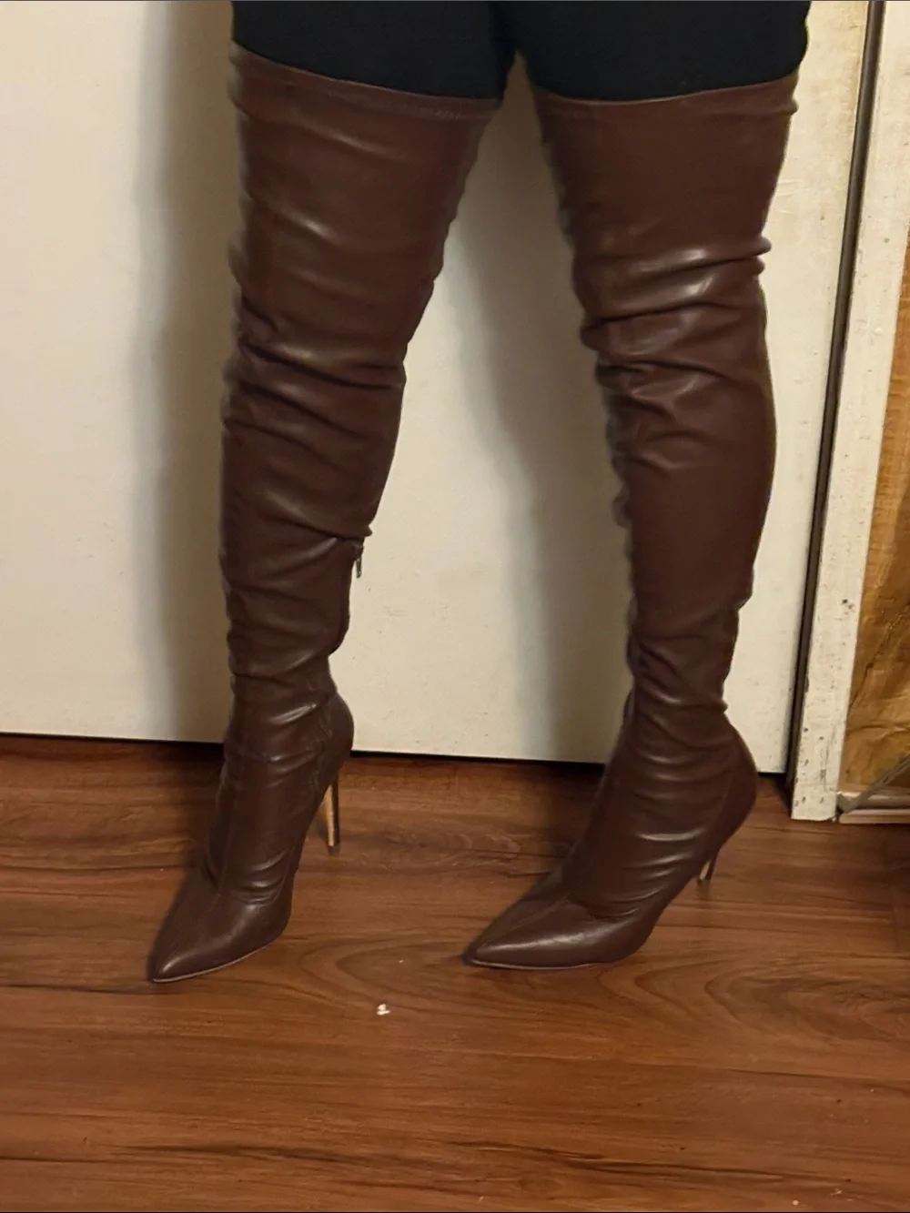 Women's Black Over-the-Knee Pointed-Toe Boots